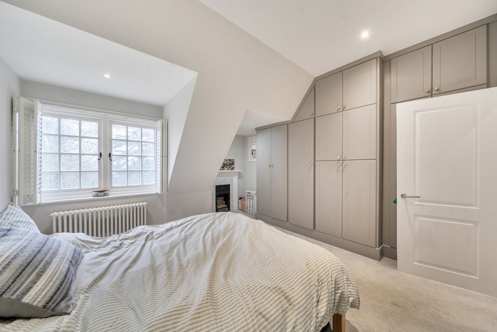 Additional image 5 of 2 bed flat for saleCamden Park Road, Chislehurst BR7