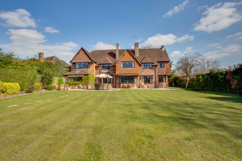 Additional image 3 of 7 bed detached house for saleBurtons Way, Chalfont St Giles HP8