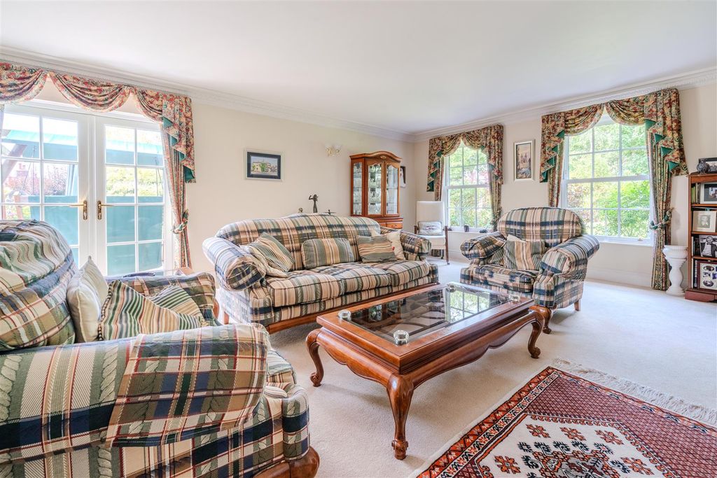 Additional image 2 of 5 bed detached house for saleBurbank House, Westbrook Close, Brookside, Chesterfield S40