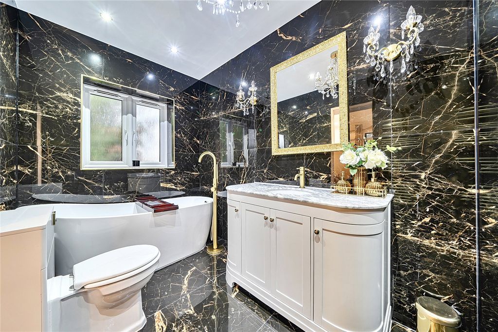 Additional image 11 of 5 bed detached house for saleMarlings Park Avenue, Chislehurst BR7
