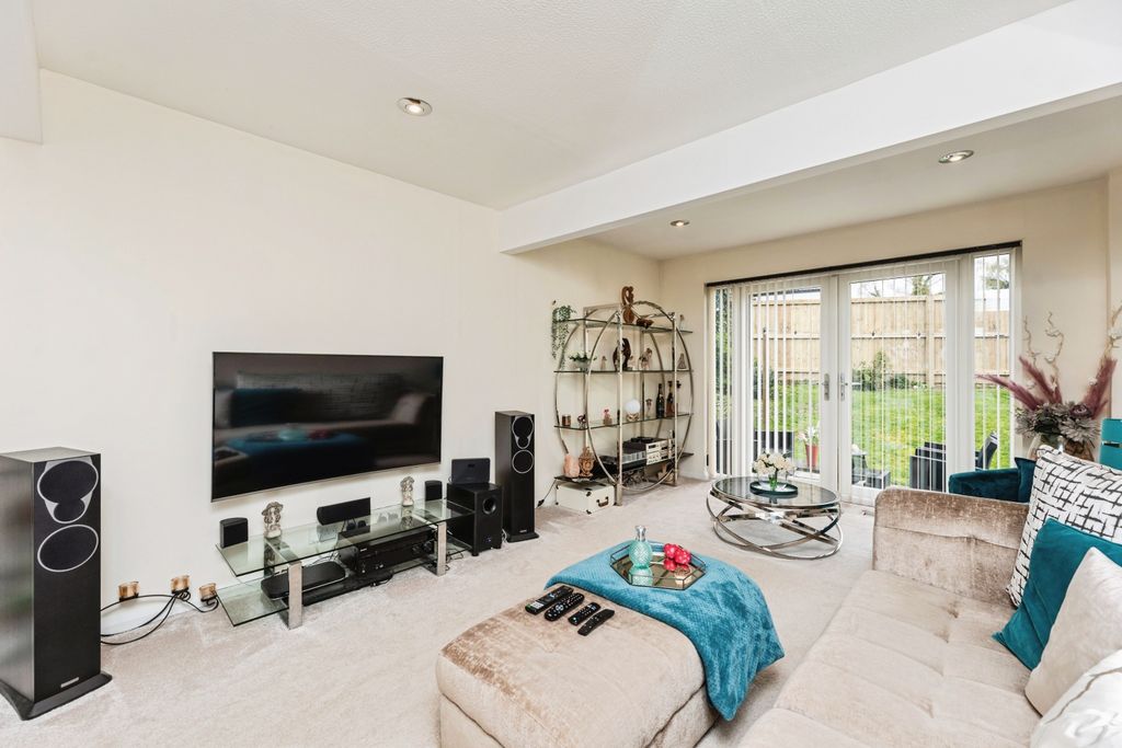 Additional image 4 of 4 bed detached house for saleHillcrest Mount, Townville, Castleford WF10