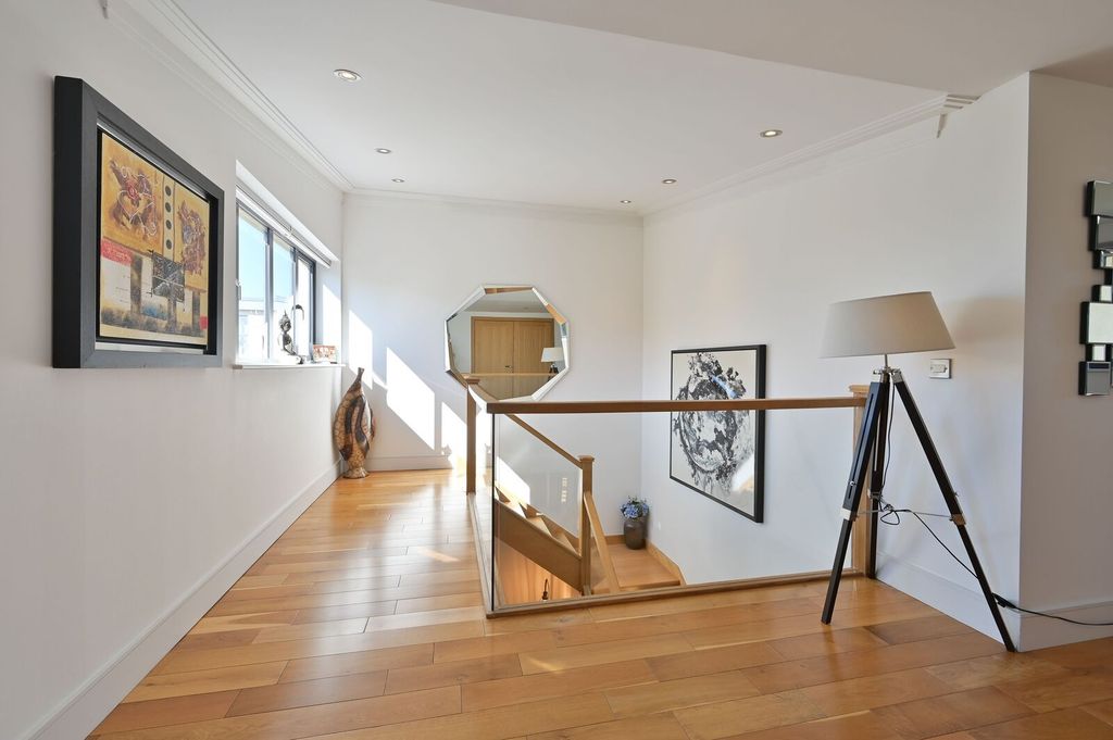 Additional image 20 of 5 bed detached house for saleThe Harlequins, Sandy Lane, Bushey WD23