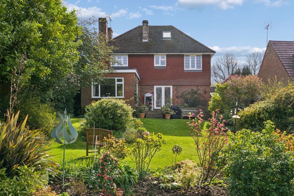 Additional image 2 of 5 bed detached house for saleManor Way, Chesham HP5