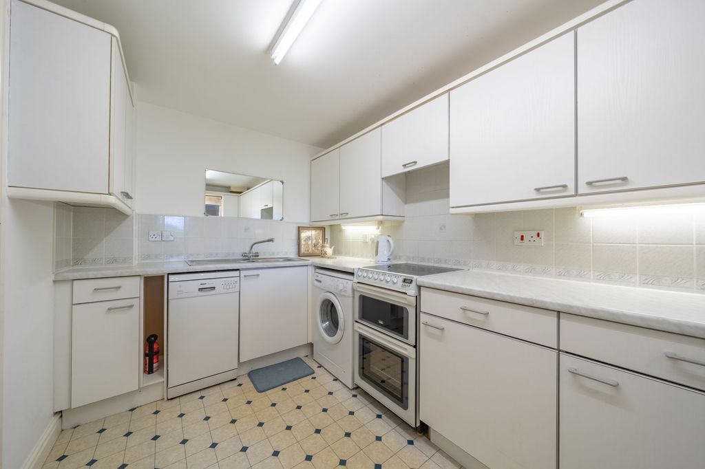 Additional image 4 of 2 bed flat for saleFlat 15, Ashleigh Court, Arnside LA5