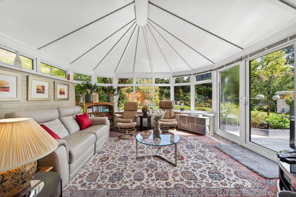 Additional image 7 of 5 bed detached house for saleRobin Hill Drive, Camberley GU15