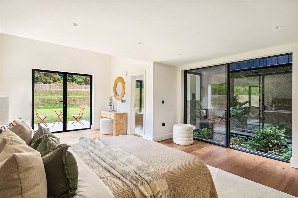 Additional image 18 of 7 bed detached house for saleBirch Grove, Chalfont St. Giles, Buckinghamshire HP8