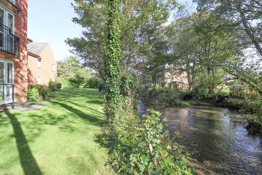Additional image 8 of 1 bed flat for saleChurchill Court, Marlborough SN8
