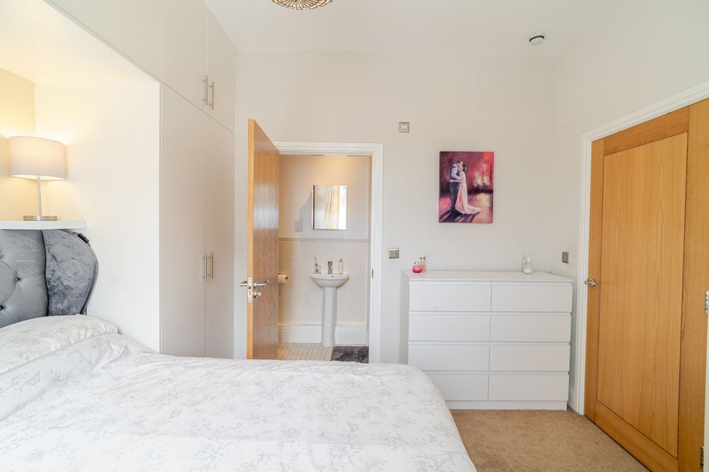 Additional image 9 of 2 bed flat for saleRoyal House, Apartment 9, New Road, Kirkby Lonsdale, Carnforth LA6
