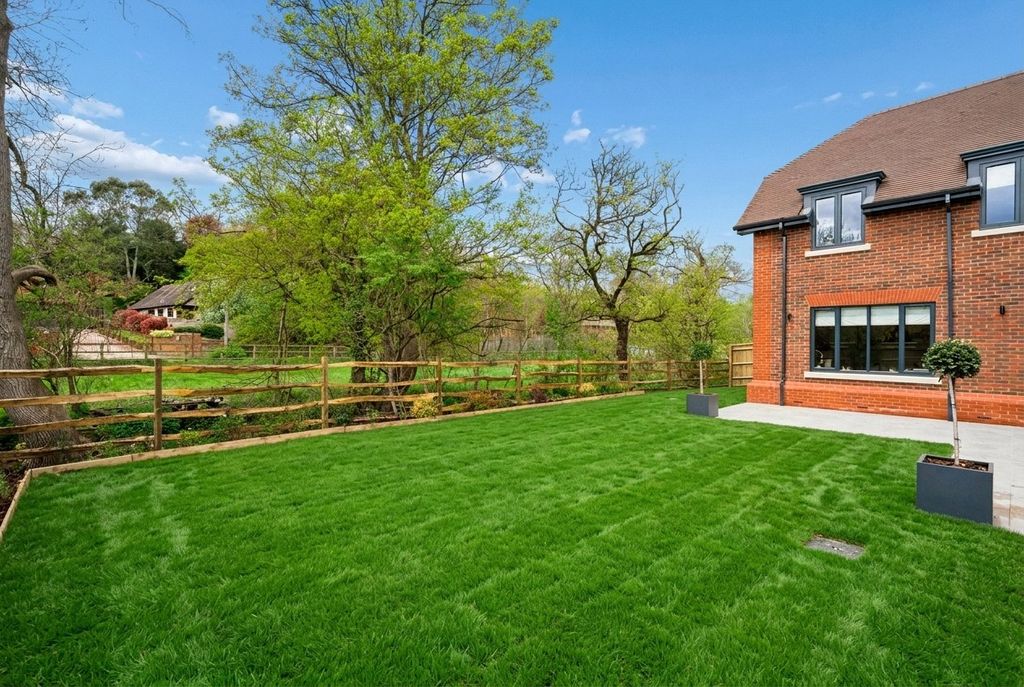 Additional image 21 of 5 bed detached house for saleMill Farm, Mill Lane, Chalfont St. Giles, Buckinghamshire HP8