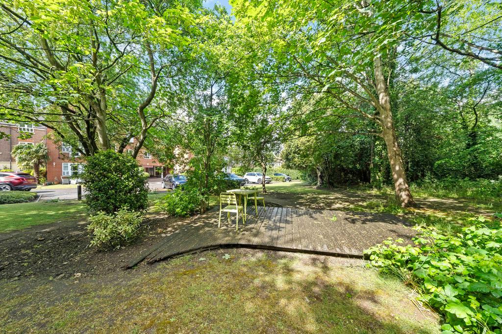 Additional image 15 of 2 bed flat for saleWindermere Court, Denmark Road, Carshalton SM5