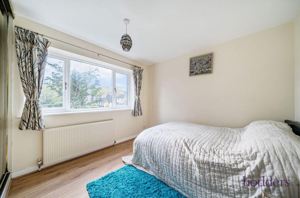 Additional image 5 of 3 bed detached house for saleLittle Green Lane, Chertsey, Surrey KT16