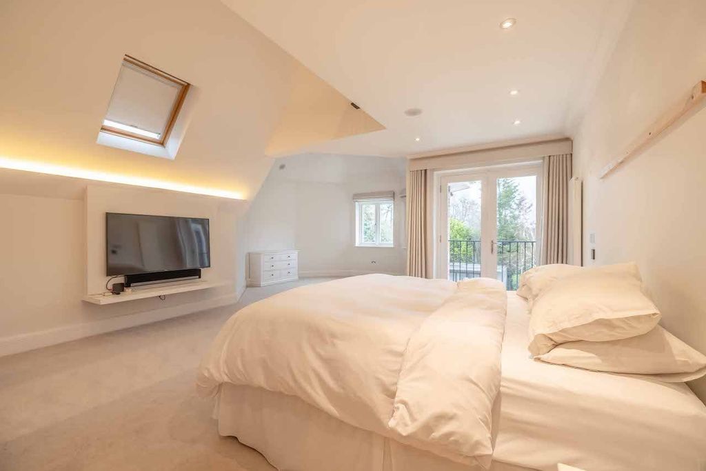 Additional image 6 of 6 bed detached house for saleBurtons Way, Chalfont St Giles HP8
