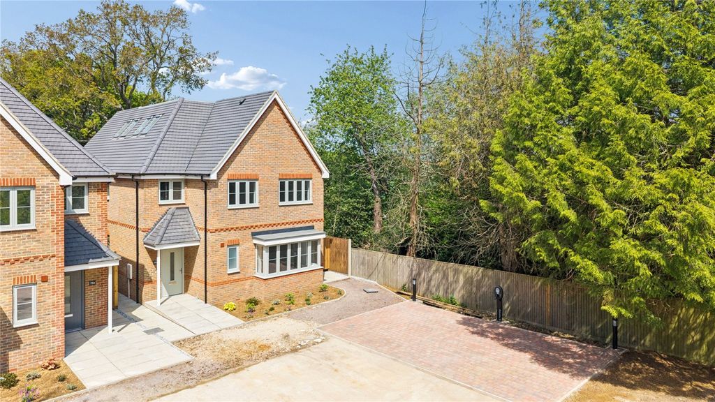 Additional image 26 of 5 bed detached house for saleLye Green Road, Chesham, Buckinghamshire HP5