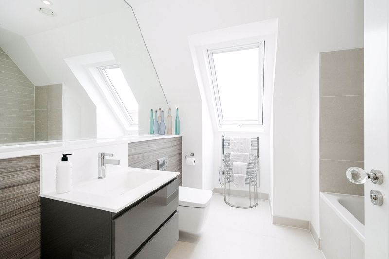 Additional image 29 of 5 bed detached house for saleHigh Road, Chigwell IG7