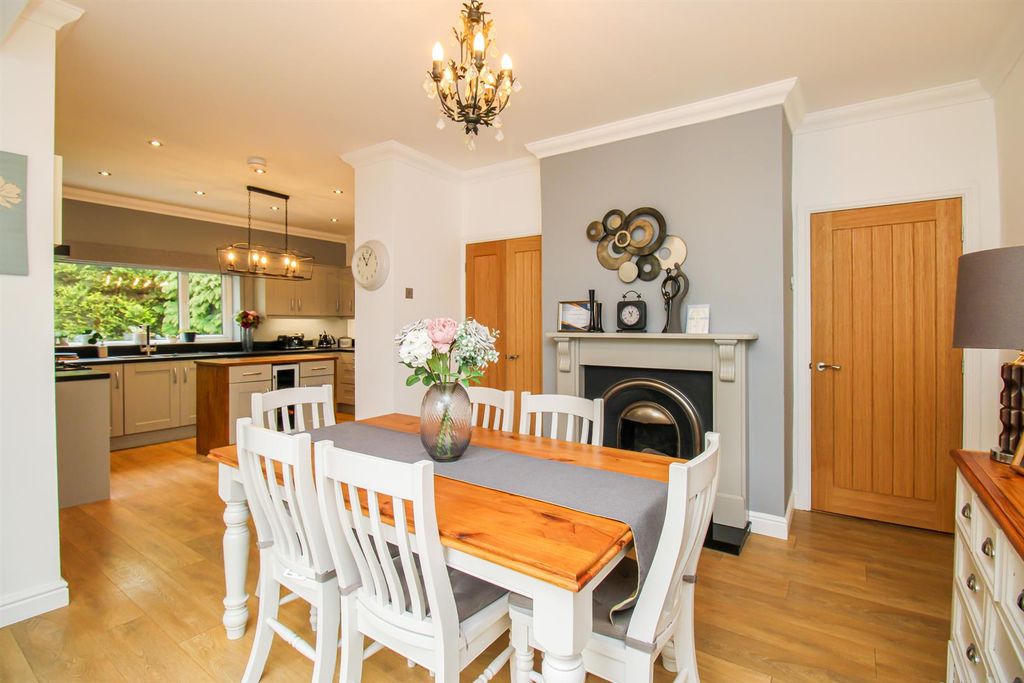 Additional image 4 of 4 bed detached house for saleWood Lane, Castleford WF10