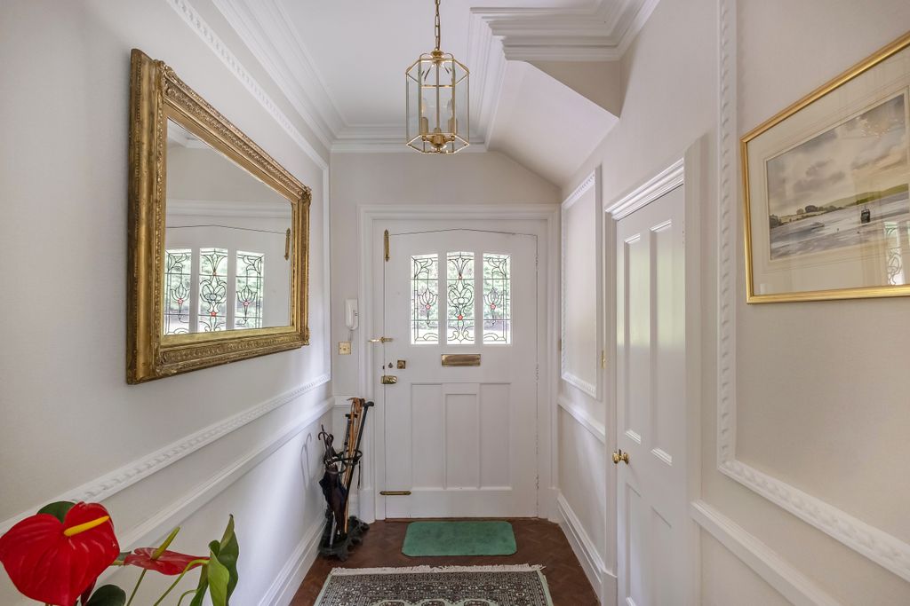Additional image 9 of 6 bed detached house for saleLondon Road, Camberley GU15