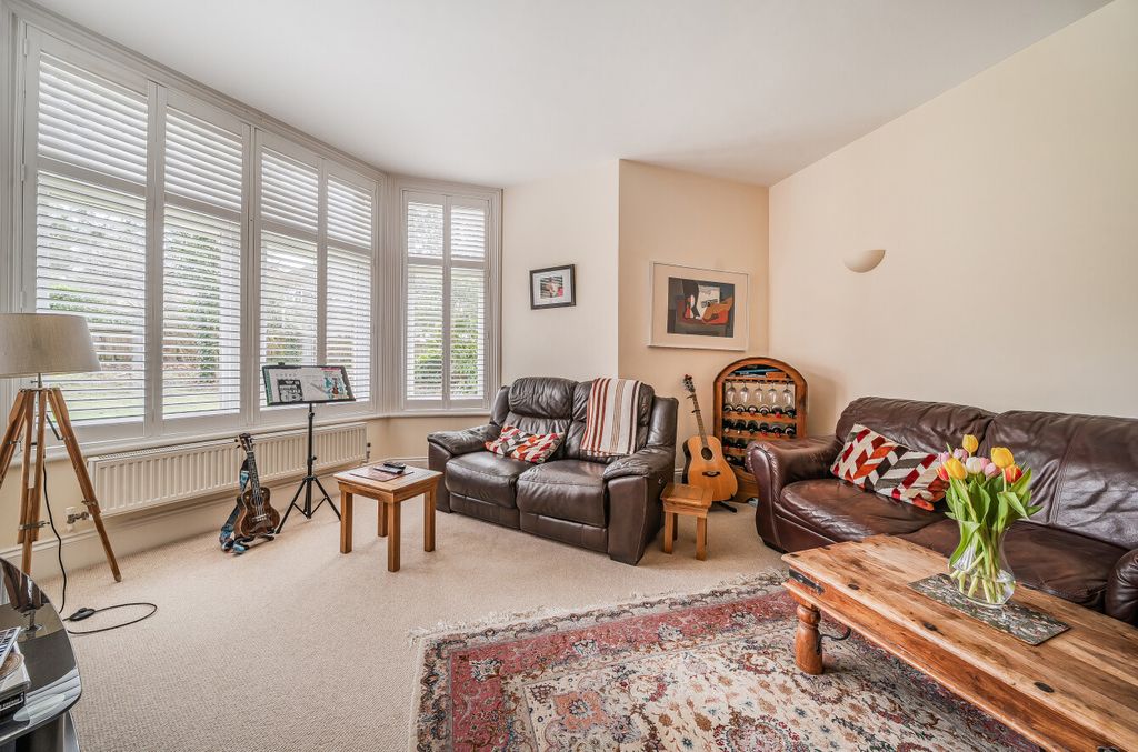 Additional image 8 of 2 bed flat for saleUpper Park Place, 29-31 Upper Park Road, Camberley, Surrey GU15