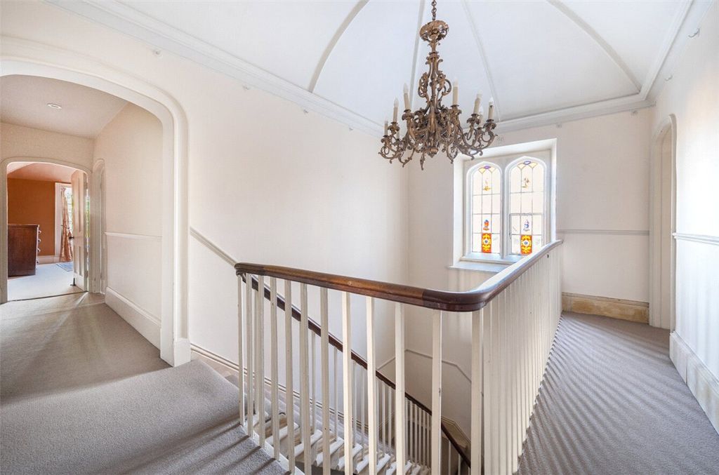 Additional image 9 of 8 bed detached house for saleCastlefields, Calne, Wiltshire SN11