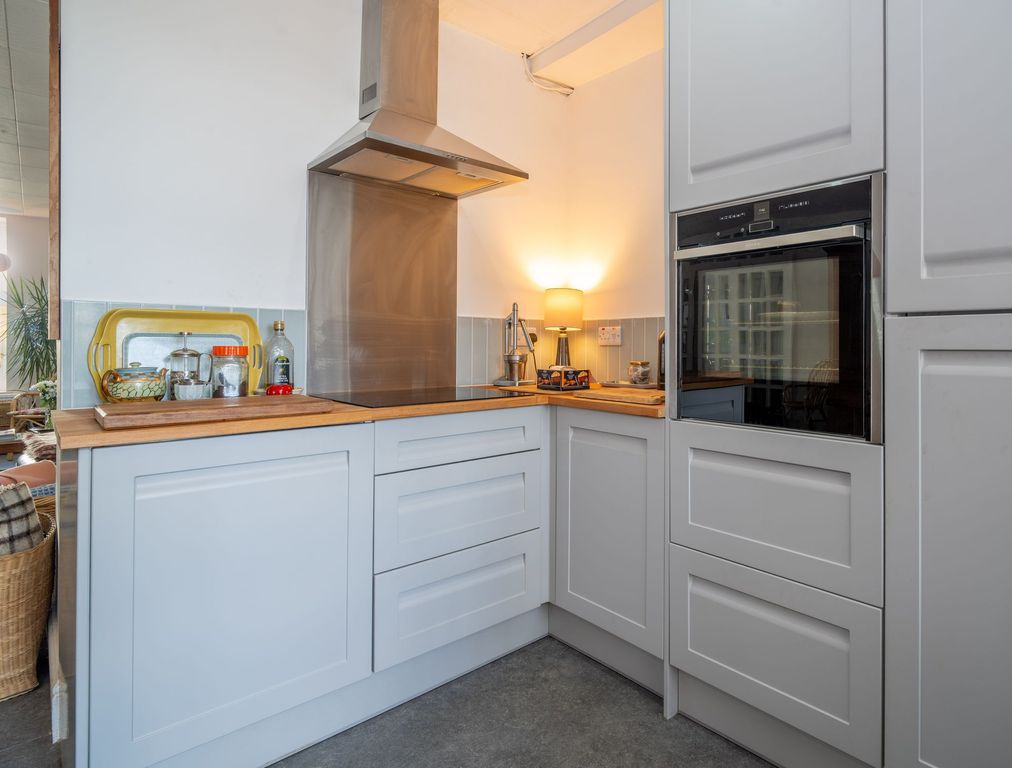 Additional image 8 of 7 bed property for saleEagle Star House, 9 Quay Street, Carmarthen SA31