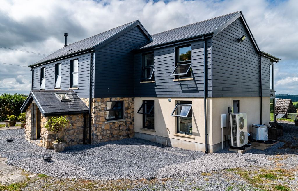 Additional image 3 of 4 bed detached house for saleEfail Y Banc, Rhydargaeau Road, Carmarthen SA32