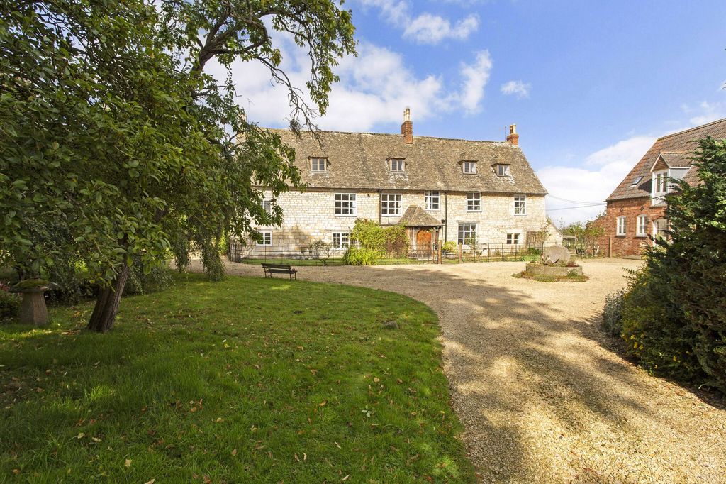 Additional image 2 of 6 bed property for saleBentham, Cheltenham GL51