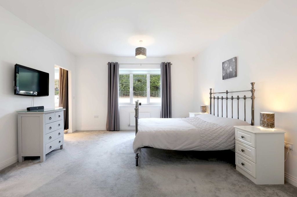 Additional image 15 of 6 bed country house for saleDeanway, Chalfont St. Giles, Buckinghamshire HP8