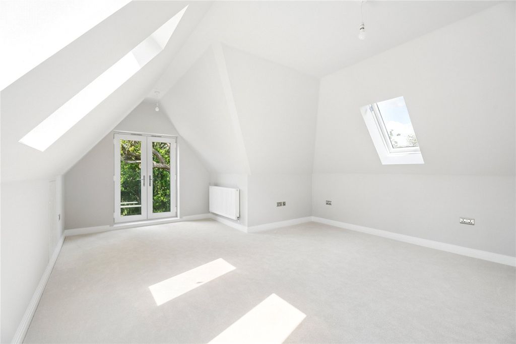 Additional image 11 of 5 bed detached house for saleLye Green Road, Chesham, Buckinghamshire HP5