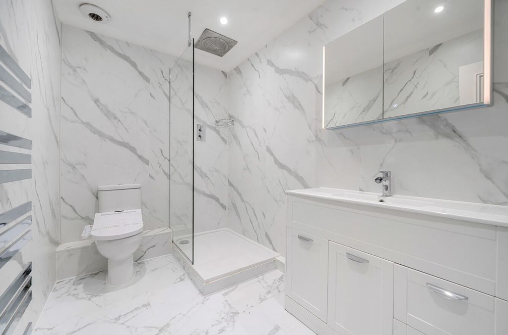Additional image 13 of 3 bed flat for saleChapel Street, Chichester PO19
