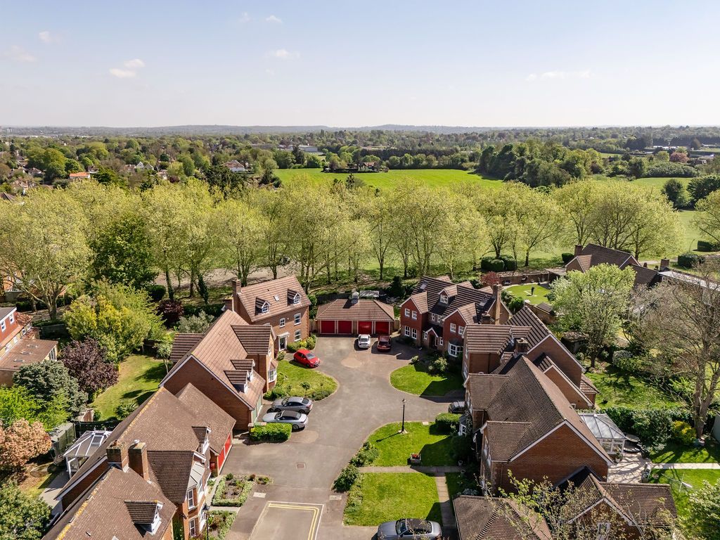 Additional image 12 of 4 bed detached house for saleLawson Walk, Carshalton Beeches SM5