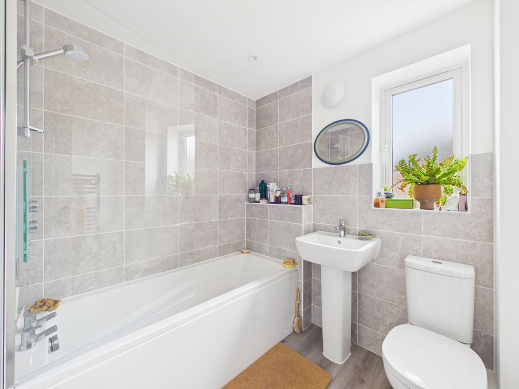 Additional image 13 of 3 bed detached house for saleAdmiral Way, Chinnor, Oxfordshire OX39