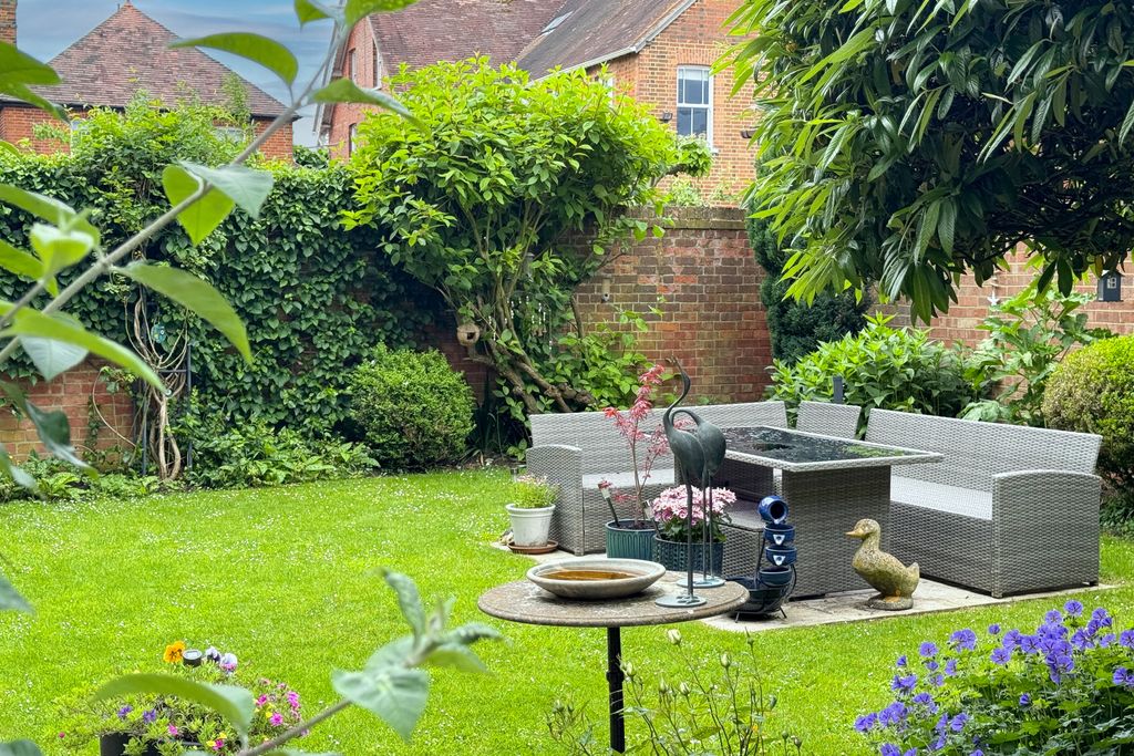 Additional image 12 of 3 bed flat for saleCroft Road, Thame OX9