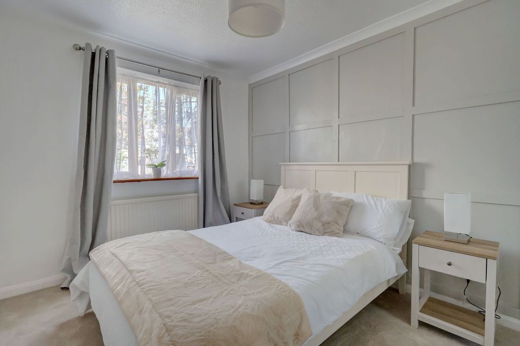 Additional image 7 of 1 bed flat for saleSummerleys Road, Princes Risborough, Buckinghamshire HP27