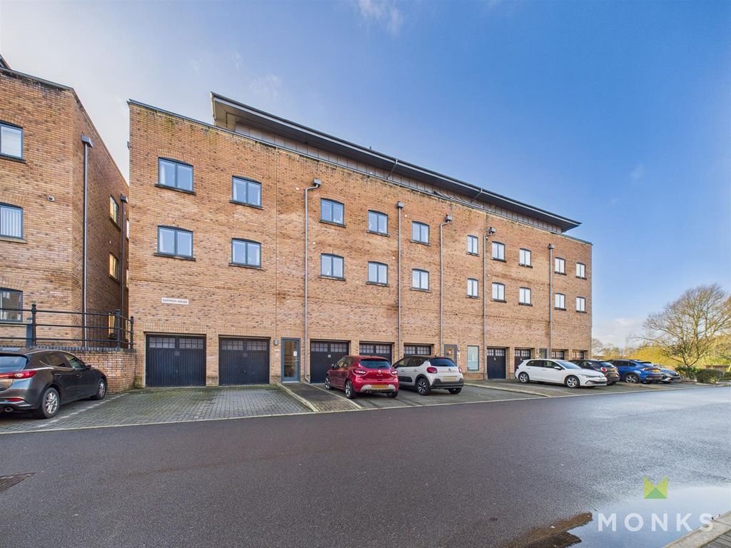 2 bed flat for saleSaffron House, Mill Court, Shrewsbury SY2