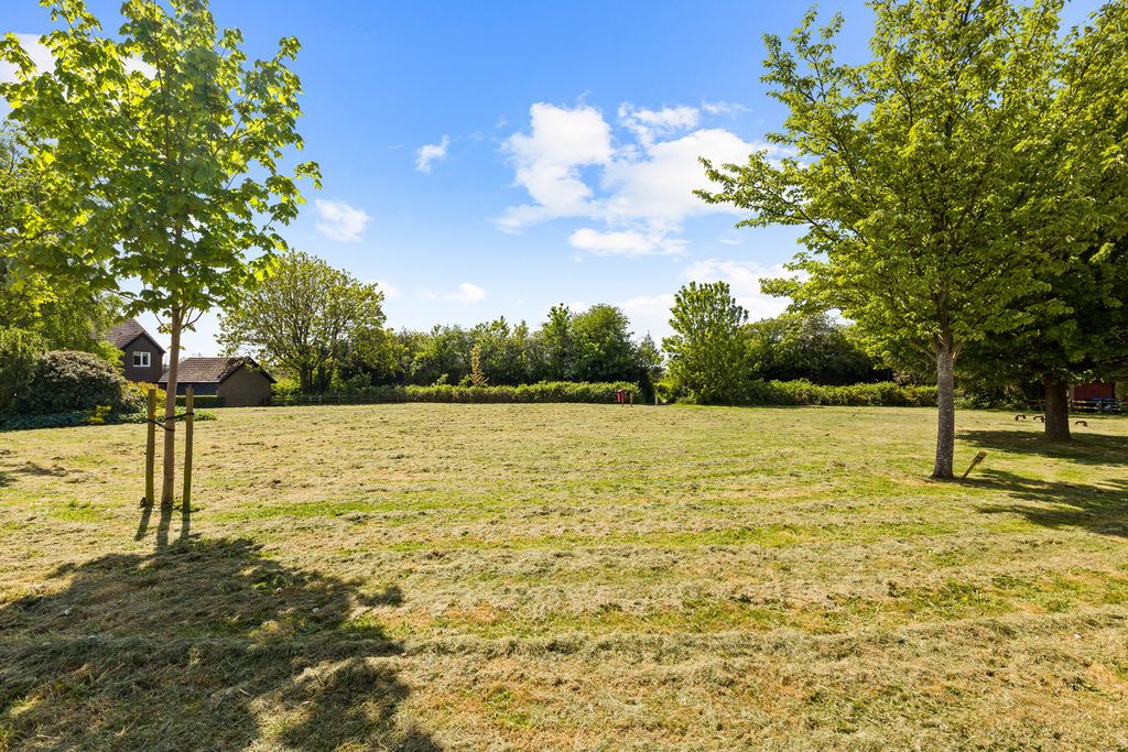 Additional image 19 of 4 bed detached house for saleFairbourne Lane, Caterham CR3
