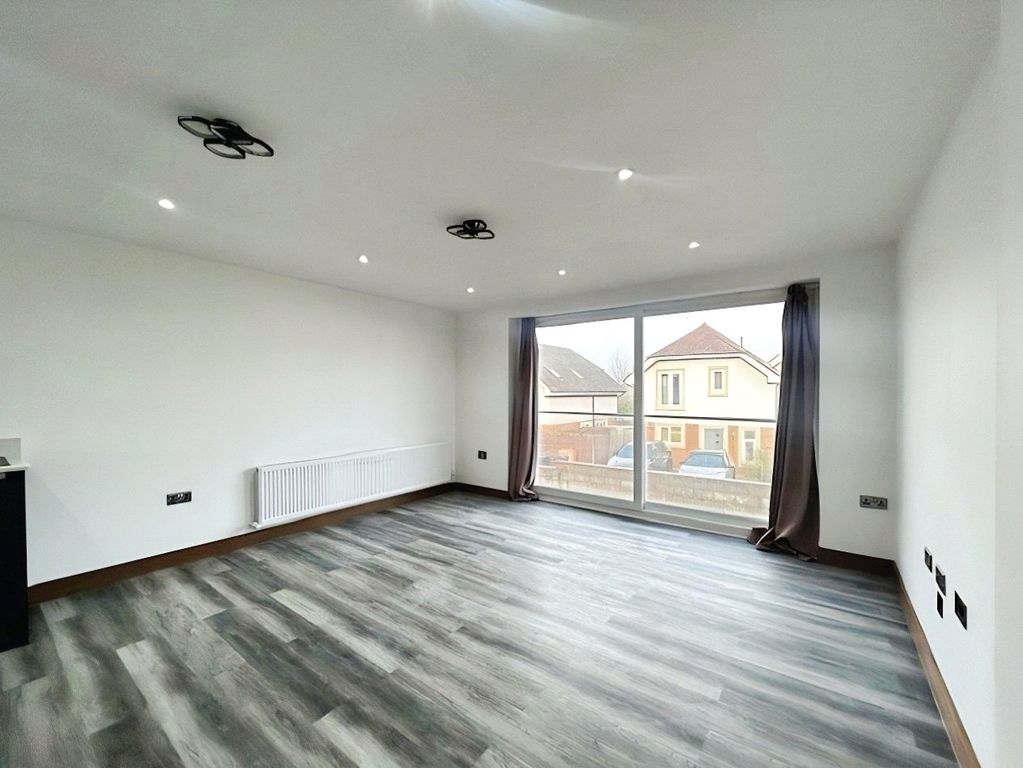 Additional image 7 of 3 bed flat for saleYork Road, Camberley, Surrey GU15