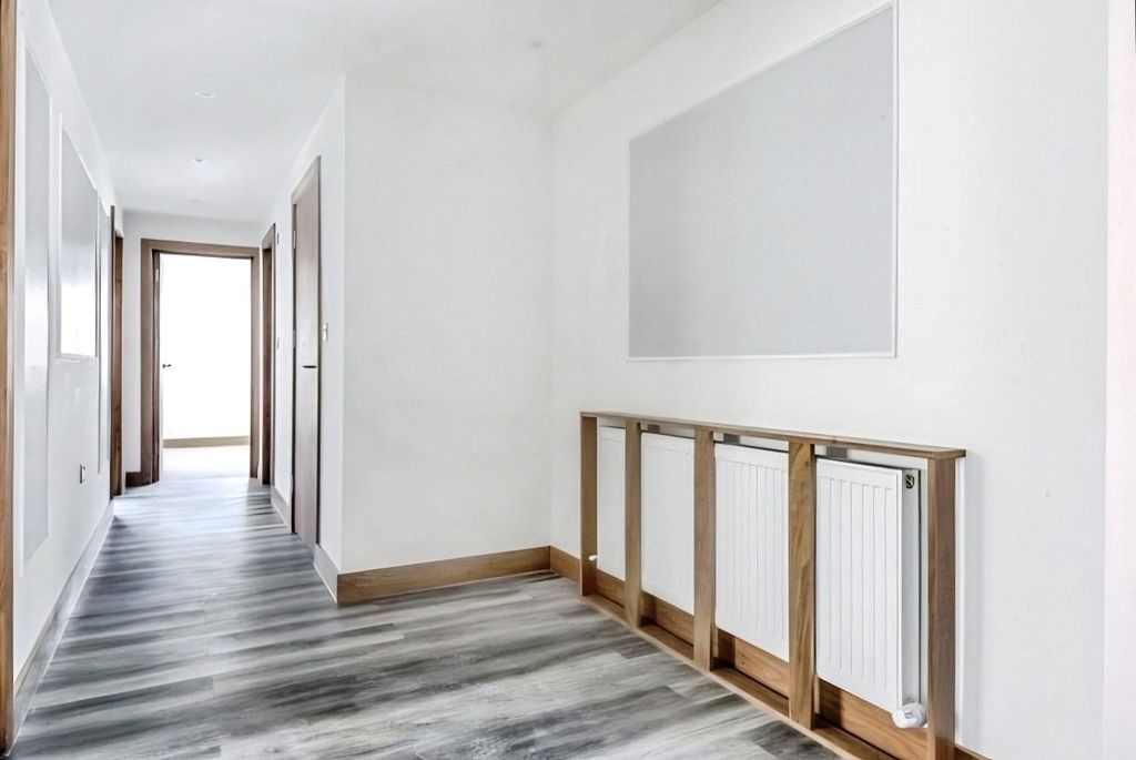 Additional image 8 of 3 bed flat for saleYork Road, Camberley, Surrey GU15