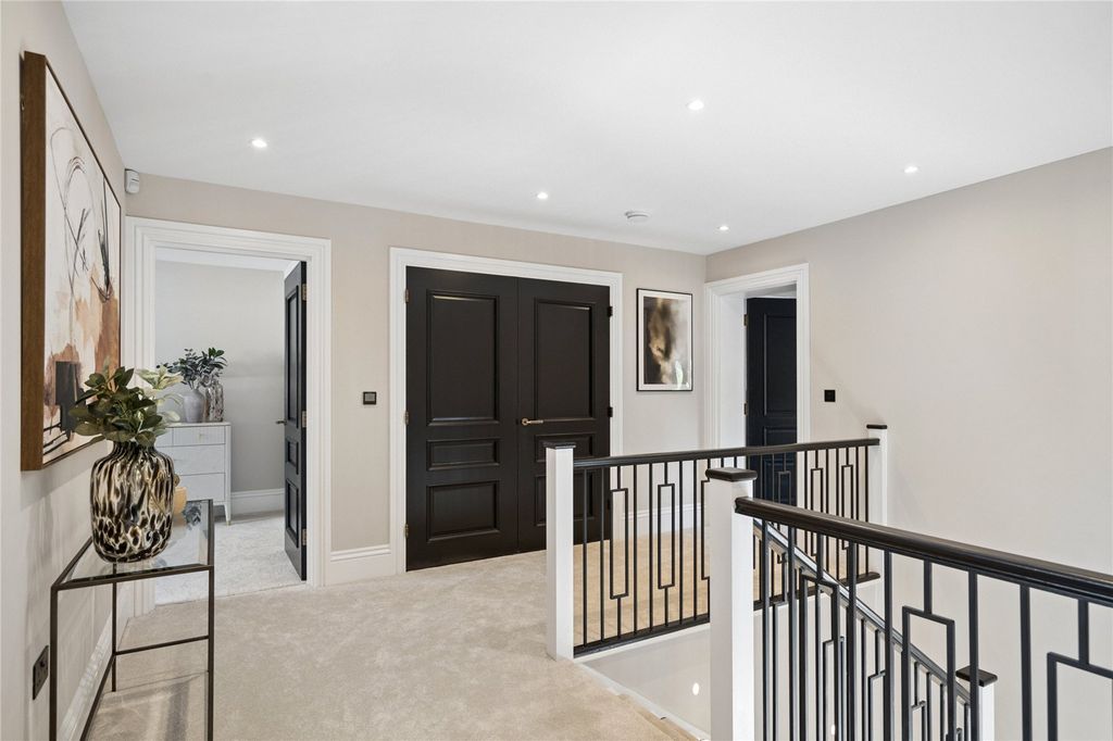 Additional image 16 of 5 bed detached house for saleMill Farm, Mill Lane, Chalfont St. Giles, Buckinghamshire HP8