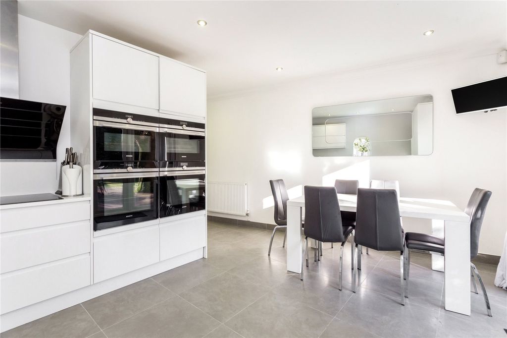 Additional image 16 of 5 bed detached house for saleGowrie Place, Caterham CR3