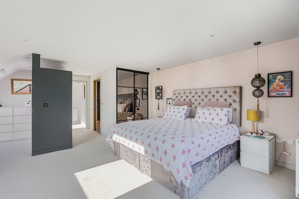 Additional image 14 of 4 bed bungalow for saleBarn Way, Cirencester, Gloucestershire GL7