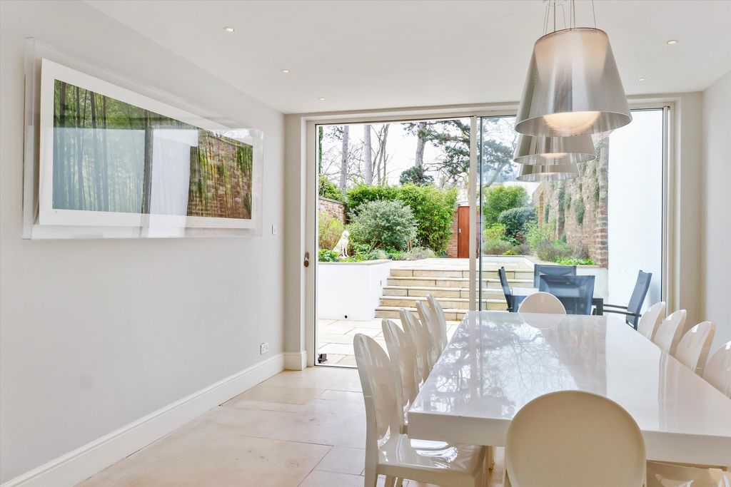 Additional image 2 of 5 bed terraced house for saleLypiatt Terrace, Cheltenham, Gloucestershire GL50