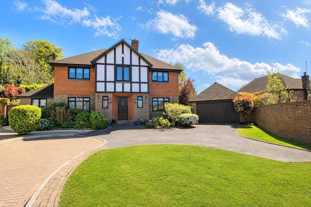 5 bed detached house for saleWellfield Gardens, Carshalton Beeches SM5