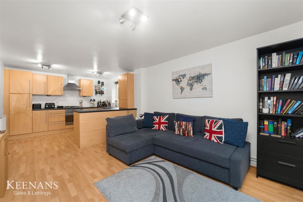 1 bed flat for saleManchester Road, Bury BL9