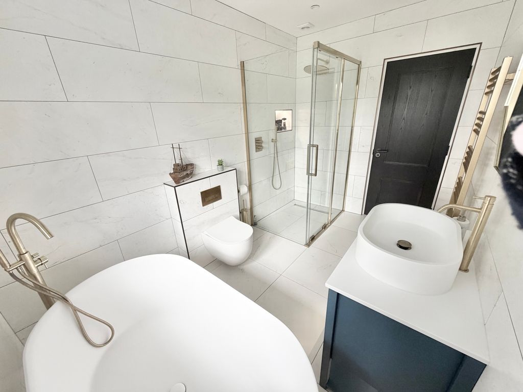Additional image 28 of 5 bed detached house for salePrior Croft Close, Camberley GU15