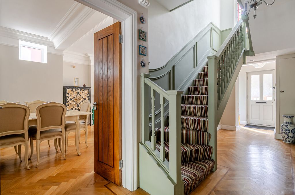 Additional image 17 of 5 bed detached house for saleThe Avenue, Camberley, Surrey GU15