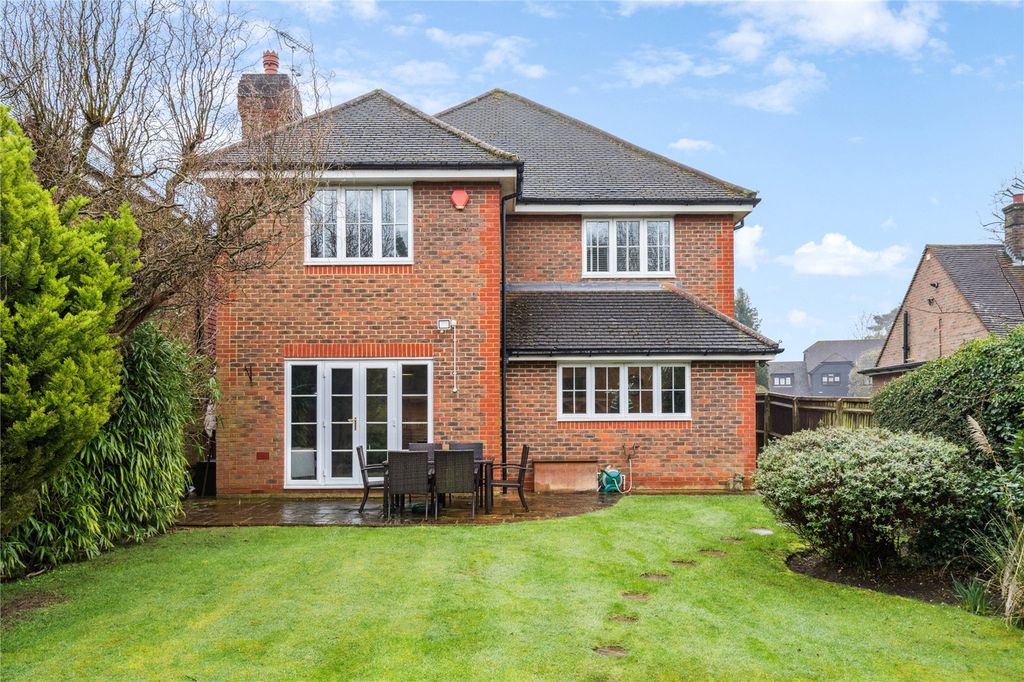 Additional image 28 of 5 bed detached house for saleCedar Close, Chesham HP5