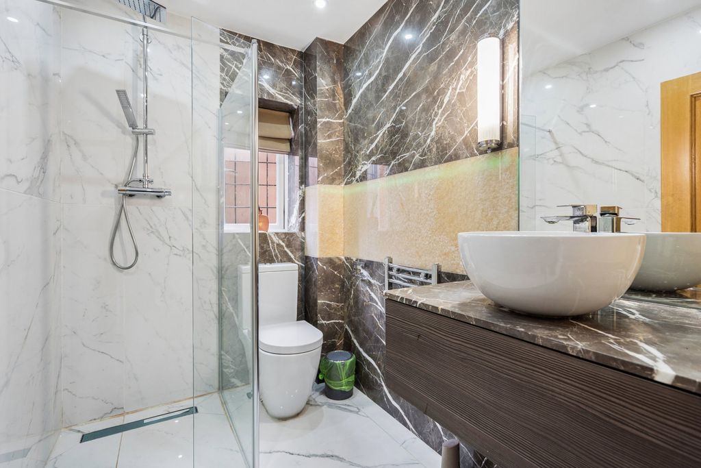 Additional image 10 of 5 bed detached house for saleHeathfield Road, Bushey WD23