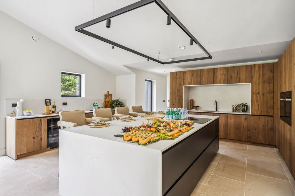 Additional image 4 of 5 bed detached house for saleGorelands Lane, Chalfont St. Giles, Buckinghamshire HP8