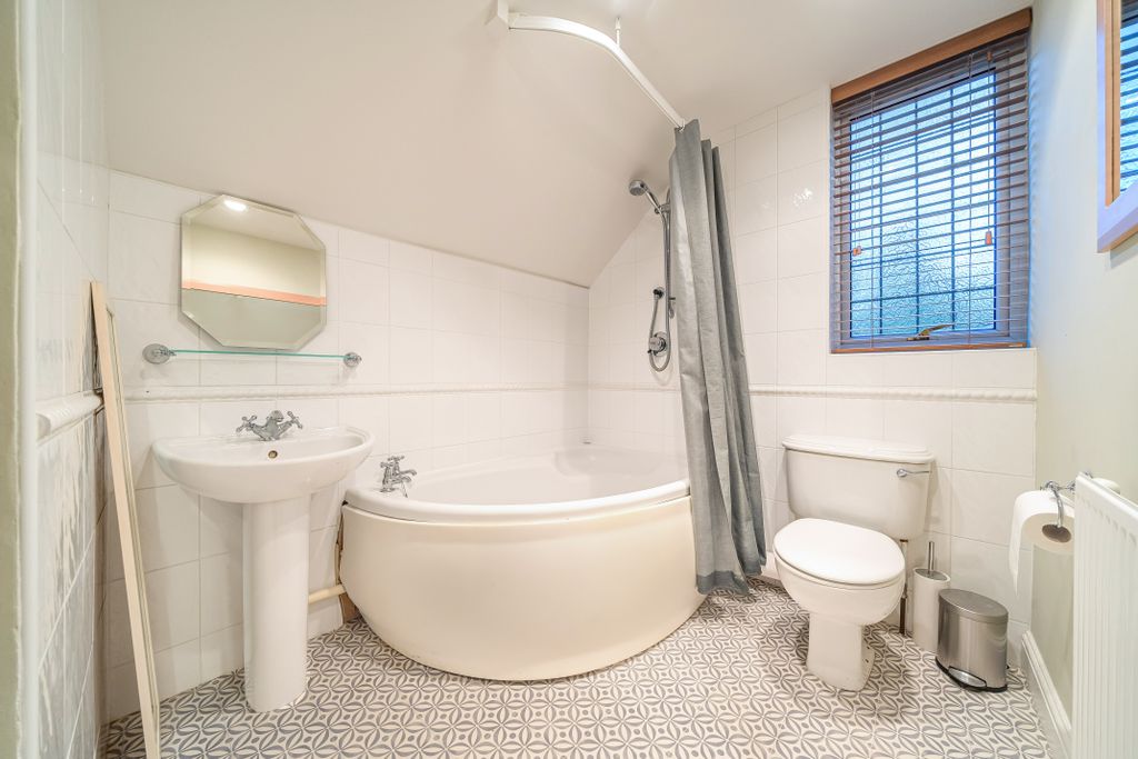 Additional image 20 of 5 bed detached house for saleTupwood Lane, Caterham CR3