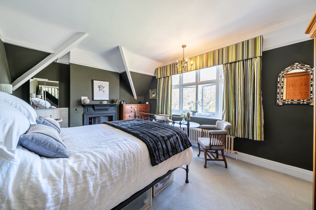 Additional image 13 of 5 bed semi-detached house for saleMorley Road, Chislehurst BR7