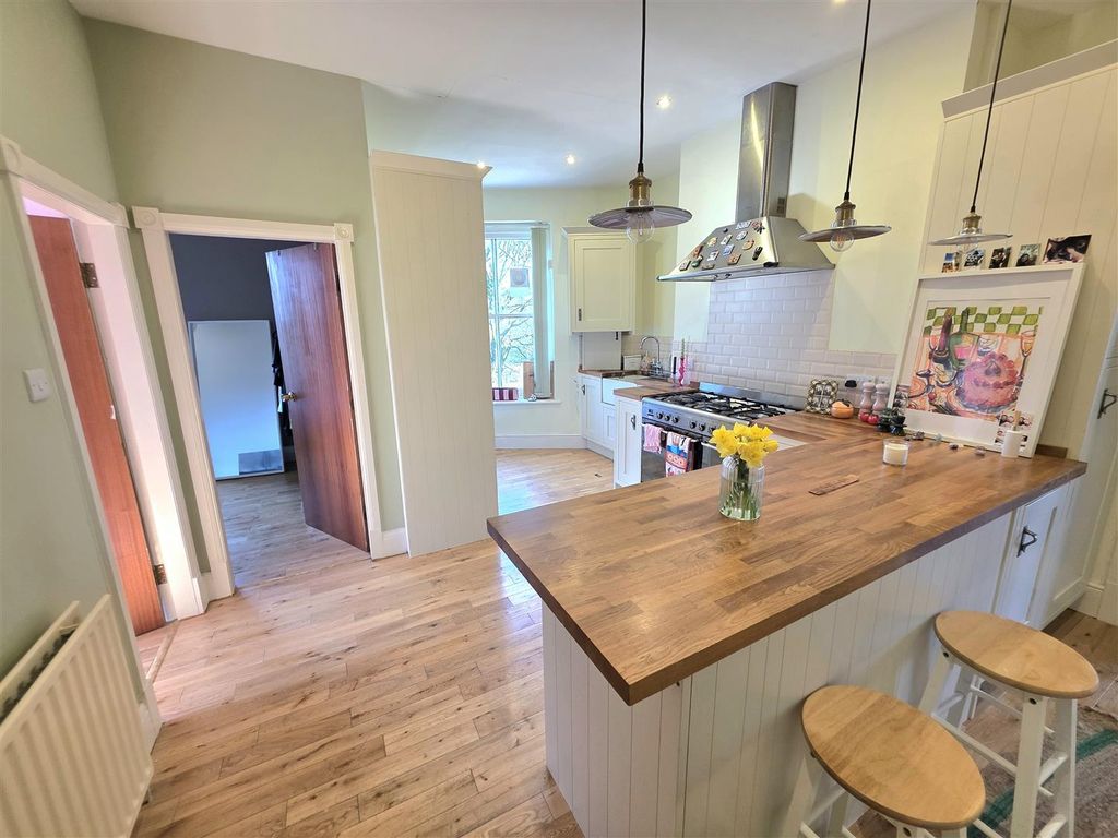 Additional image 10 of 2 bed flat for saleThe Savoy, Hall Bank, Buxton SK17
